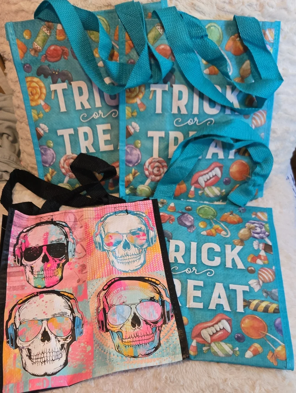 Halloween Trick or Treat Reusable Tote Bag 4 Bags